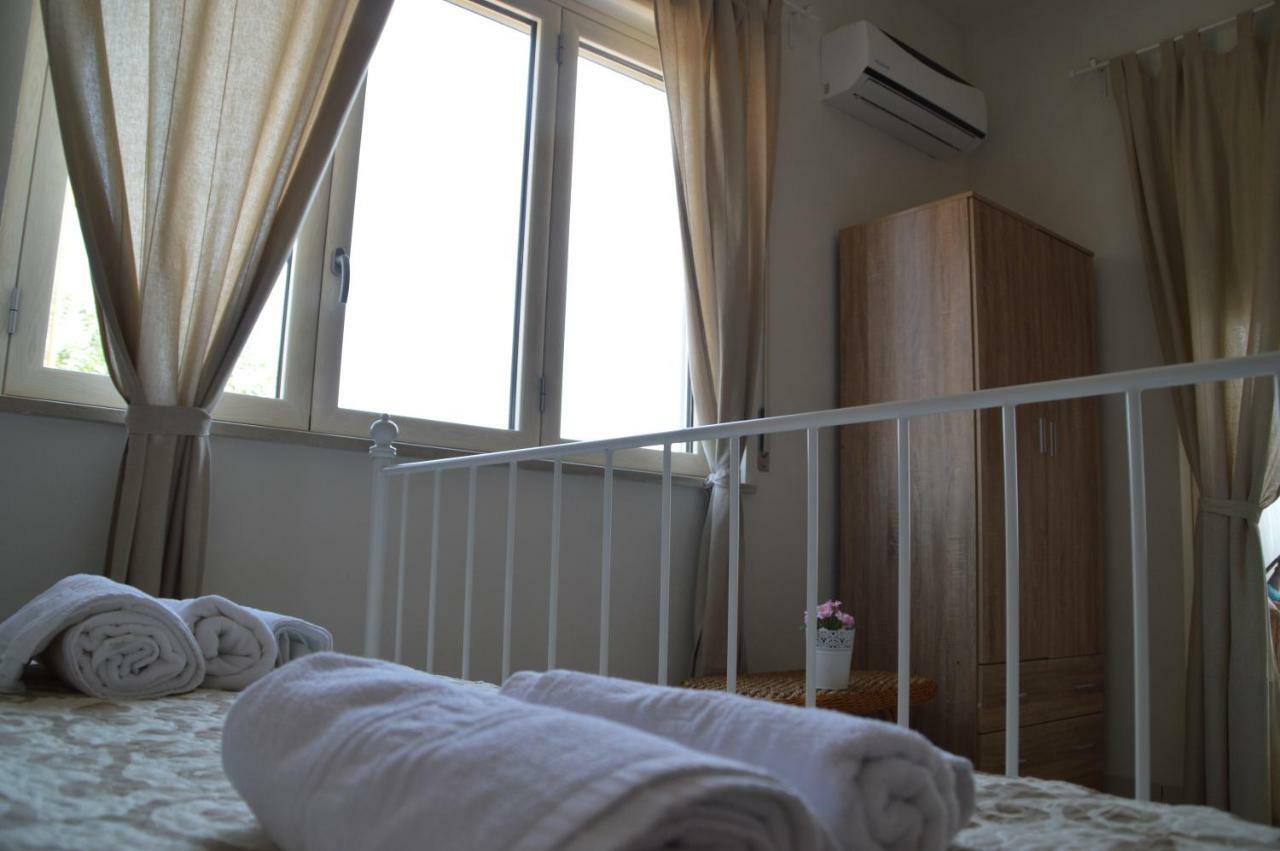 B&B La Via Di Casa サン・レオーネ エクステリア 写真