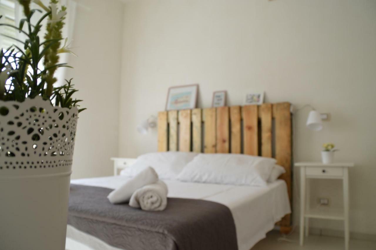 B&B La Via Di Casa サン・レオーネ エクステリア 写真