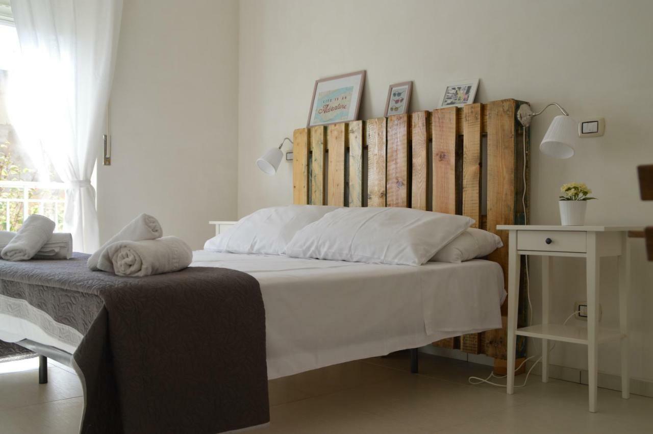 B&B La Via Di Casa サン・レオーネ エクステリア 写真